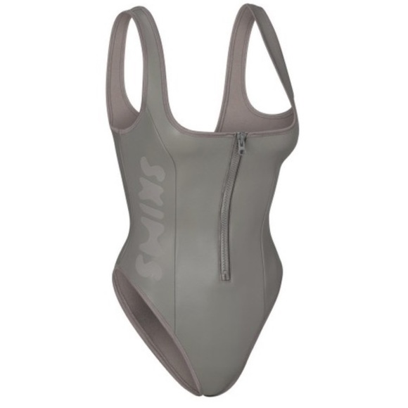 SKIMS RUBBERIZED SCUBA SWIM SCOOP NECK ONE gray chalk - Picture 3 of 8